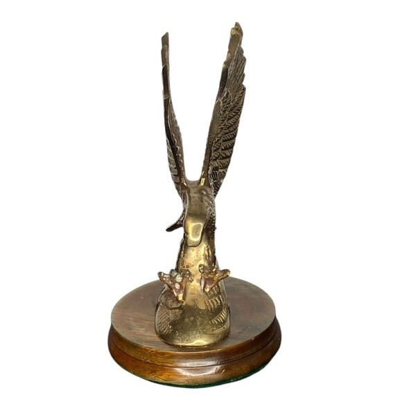 Vintage Solid Brass American Eagle Paperweight Statue Sculpture on Wood Base - Picture 6 of 11